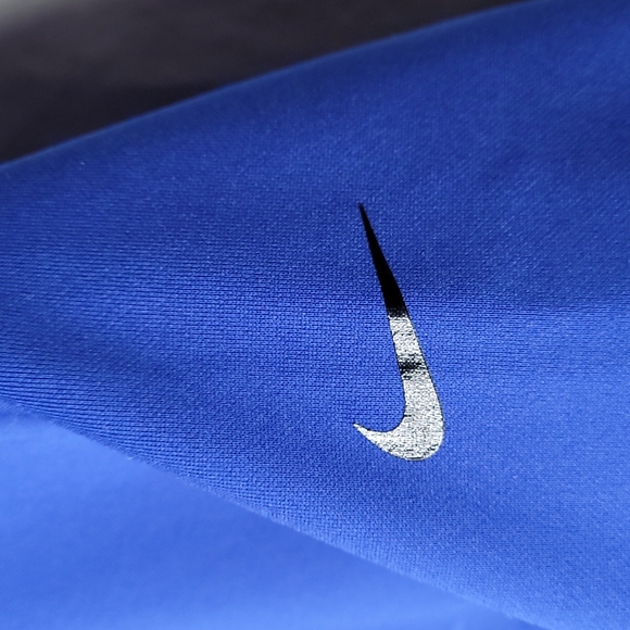 Nike Therma-Fit Hoodie - Picture 6 of 8